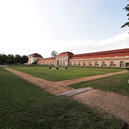 Kvh By Rockchair Apartments L Superhost Status L Boxspringbett Am Schloss Charlottenburg Welcomes You! Berlin Luaran gambar